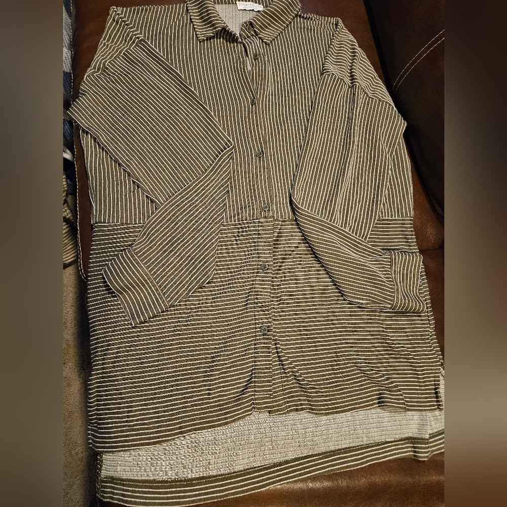 Women's striped shirt